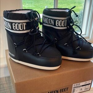 Brand New Moon Boot Icon Low Black Nylon Boots.